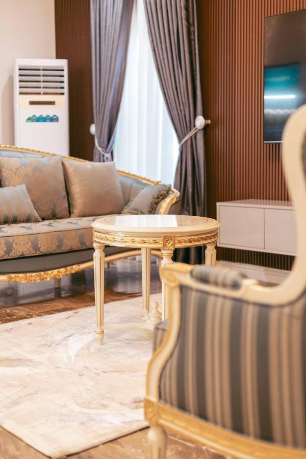 Phoenix Luxury *