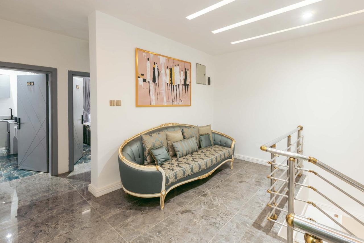 Phoenix Luxury
