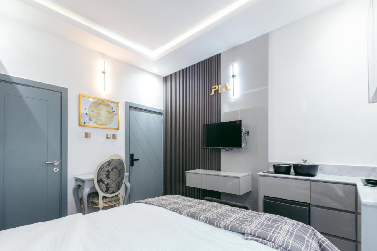 Phoenix Luxury *