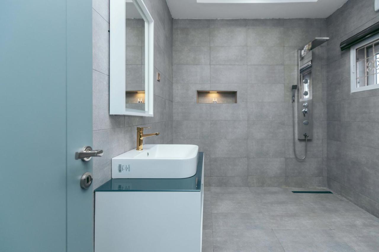 Phoenix Luxury * Abuja